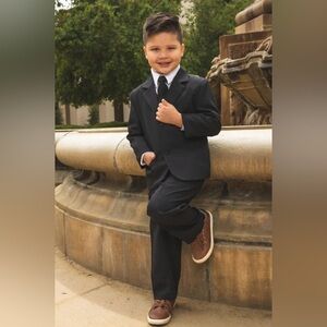 Tazio little boy suit Black size 3